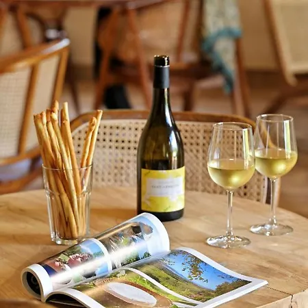 Hotel Coco Venaco (Corsica)